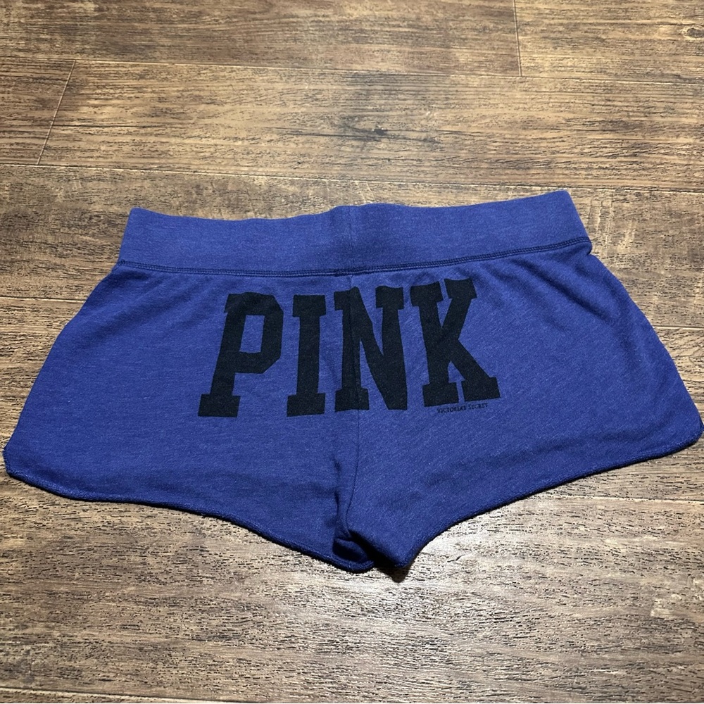 VS PINK Y2K VINTAGE SHORTIE SHORTS WITH LOGO ON BUTT